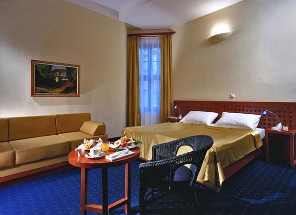 Domina Inn Fiesta - Budapest Phòng bức ảnh
